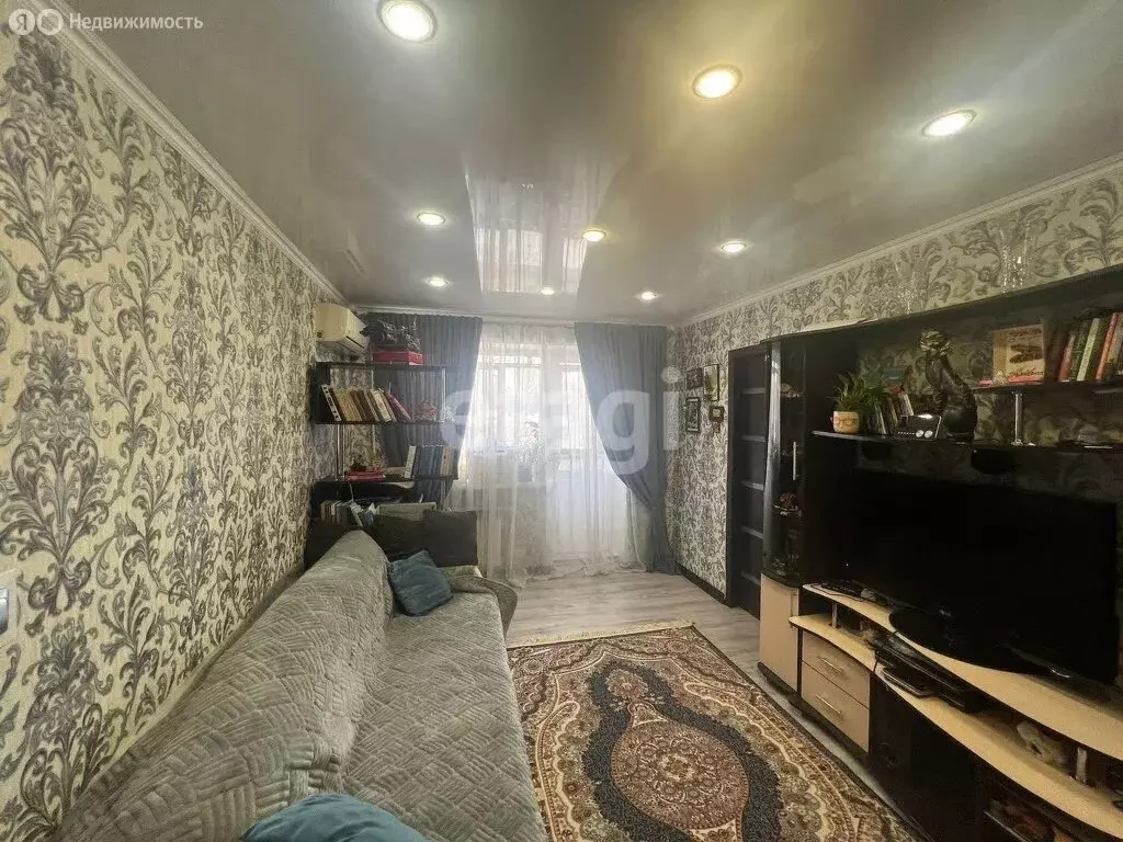 3-комнатная квартира: Саратов, проспект Энтузиастов, 54 (48.2 м) - Фото 2