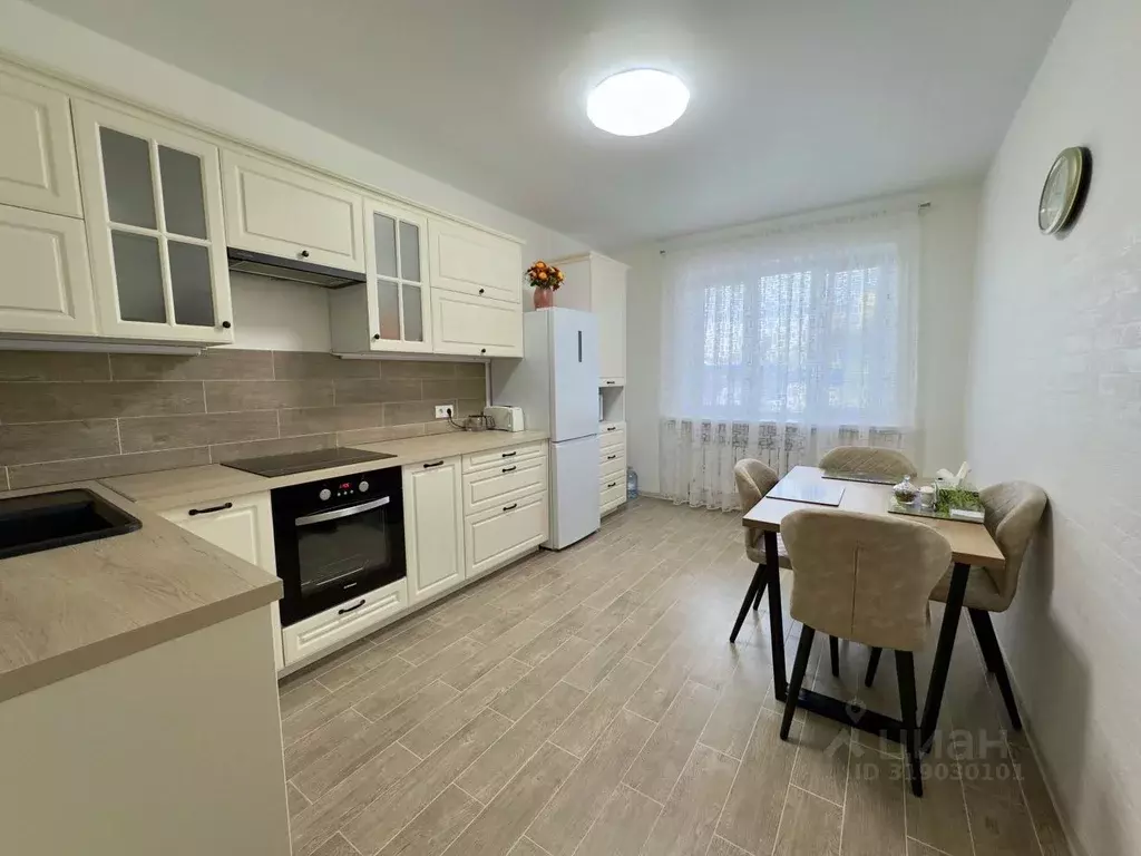 2-к кв. Тверская область, Тверь ул. Хромова, 27к2 (66.7 м) - Фото 0