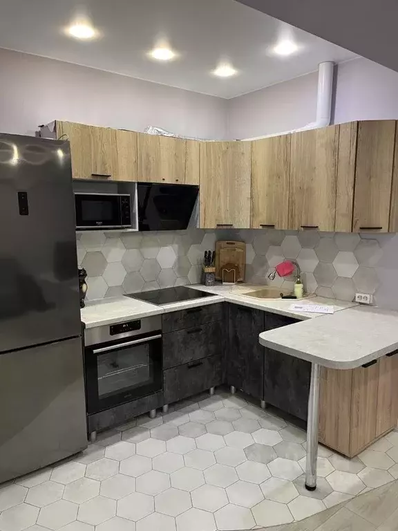 2-к кв. Сахалинская область, Южно-Сахалинск Горная ул., 8к5 (53.8 м) - Фото 1