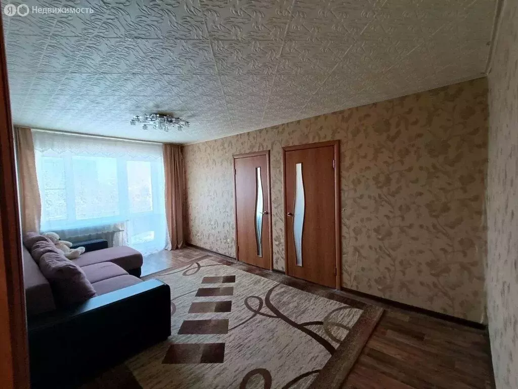 3-комнатная квартира: Дзержинск, проспект Ленинского Комсомола, 4 ... - Фото 0