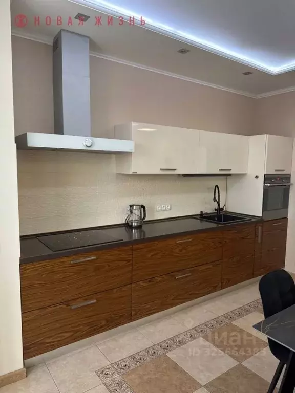 2-к кв. Самарская область, Самара Революционная ул., 4 (75.0 м) - Фото 1