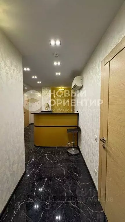 Помещение свободного назначения в Свердловская область, Екатеринбург ... - Фото 0