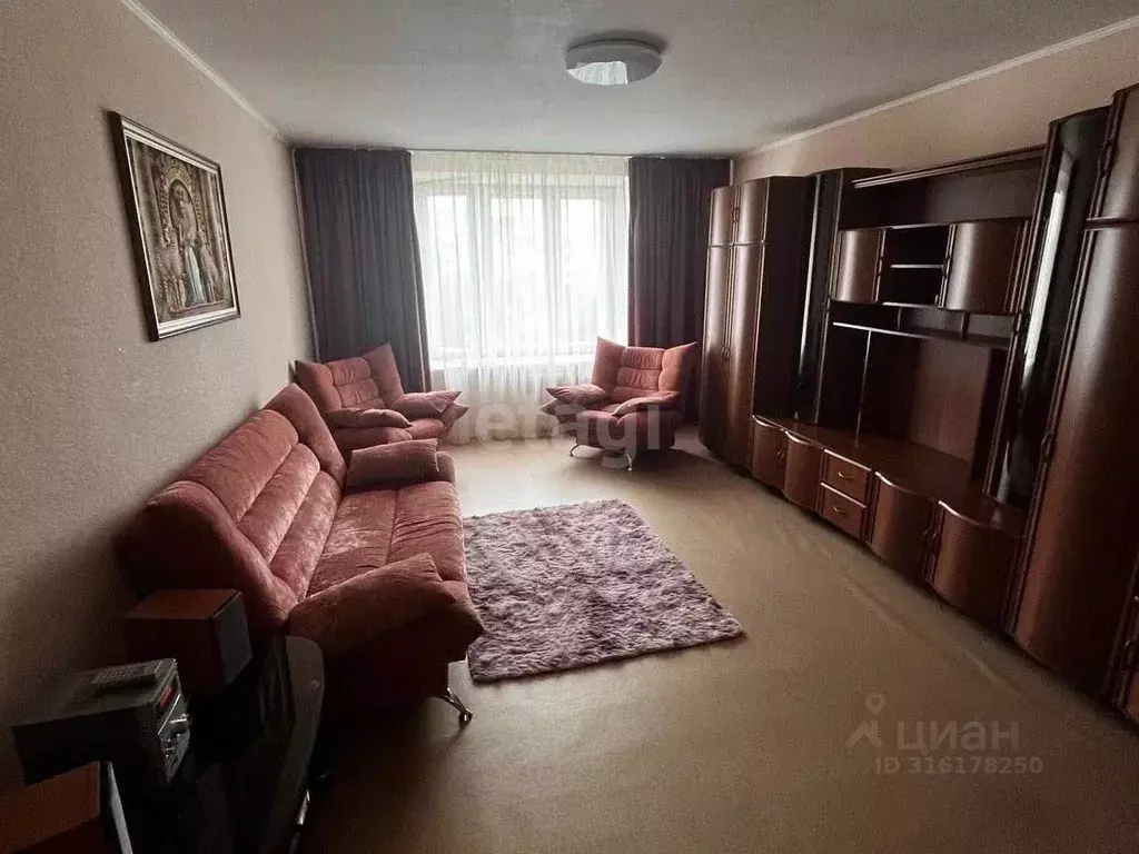 2-к кв. Пермский край, Пермь Подлесная ул., 15 (90.0 м) - Фото 0
