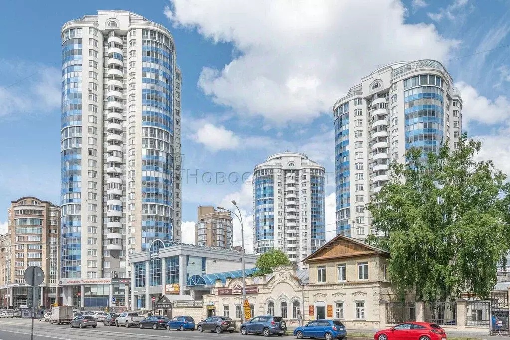 Квартира, 3 комнаты, 114 м - Фото 0