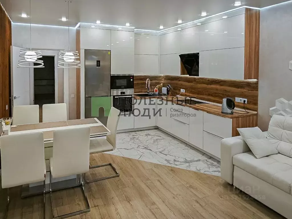 2-к кв. Амурская область, Благовещенск ул. Лазо, 24 (93.0 м) - Фото 1