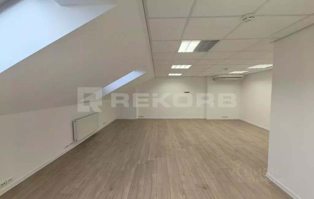 Офис в Санкт-Петербург Калужский пер., 3К (188 м) - Фото 1