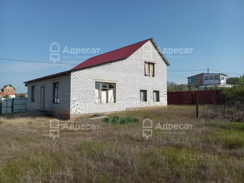 Дом в Волгоградская область, Волгоград Дзержинец СНТ, Степной массив, ... - Фото 0