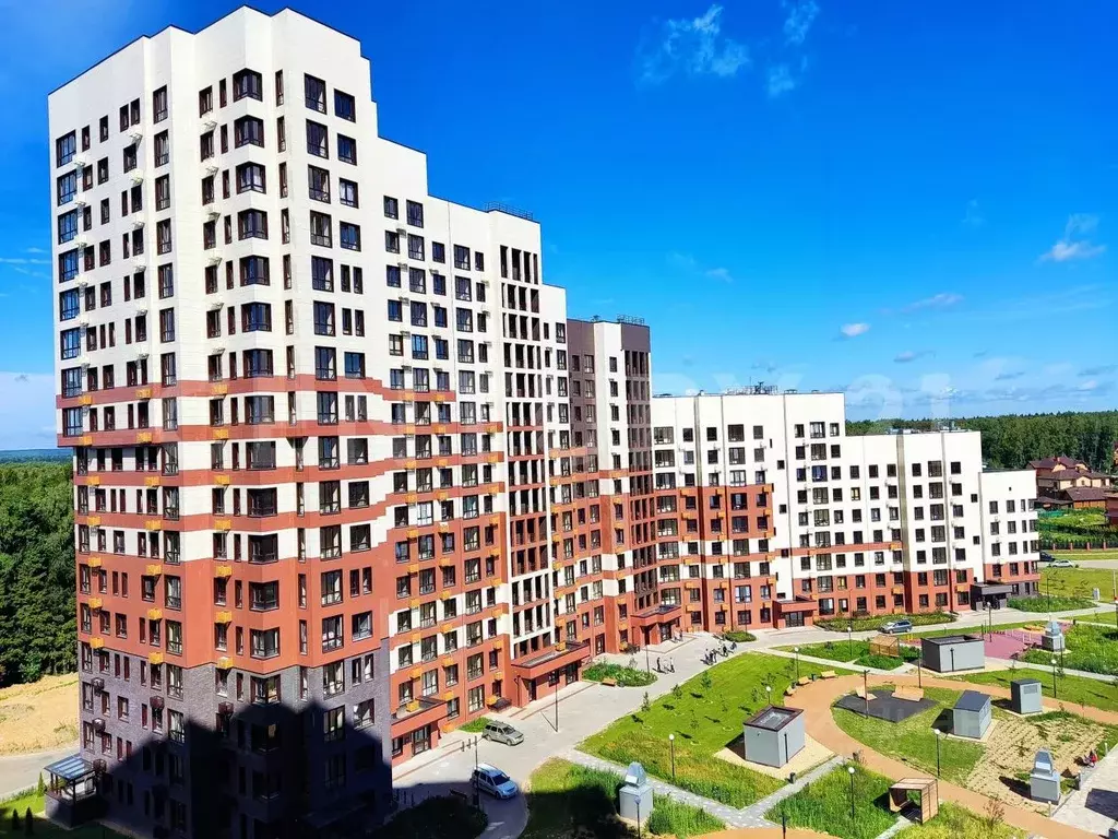 2-к кв. Калужская область, Обнинск ул. Левитана, 6 (75.0 м) - Фото 1