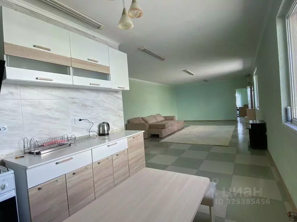 Дом в Крым, Симферополь просп. Победы (80 м) - Фото 1