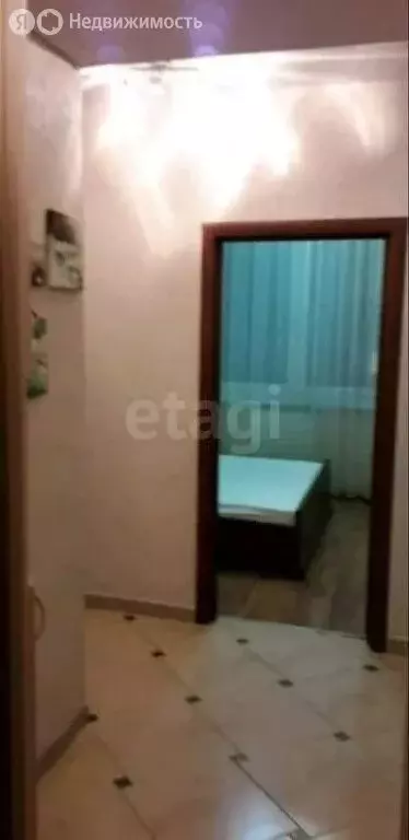 2-комнатная квартира: Калининград, Юбилейная улица, 8 (57.2 м) - Фото 1