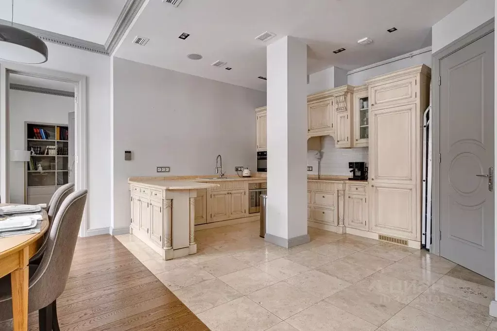 4-к кв. Москва Малая Бронная ул., 36 (135.2 м) - Фото 2