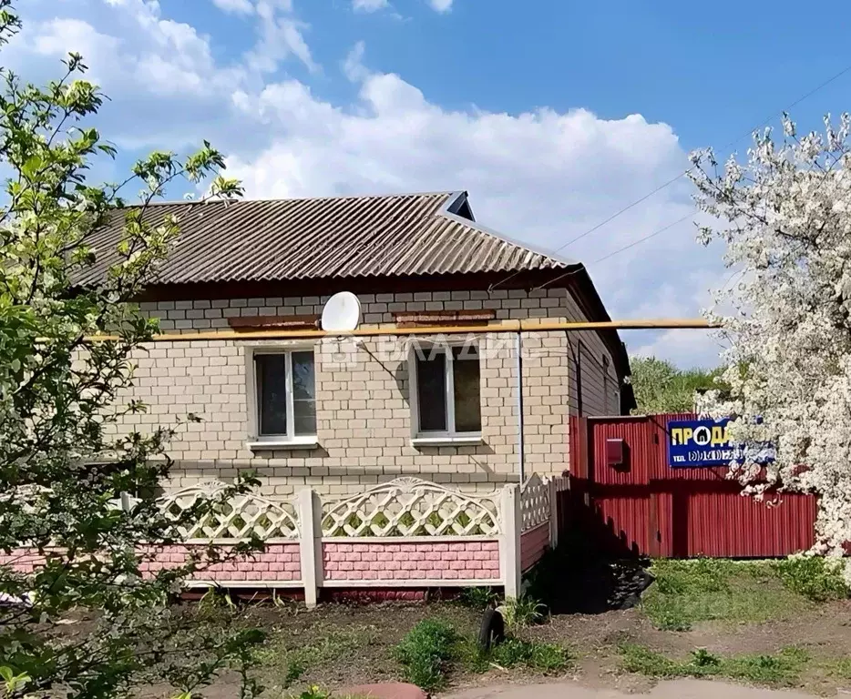 Дом в Белгородская область, Корочанский район, Большехаланское с/пос, ... - Фото 0