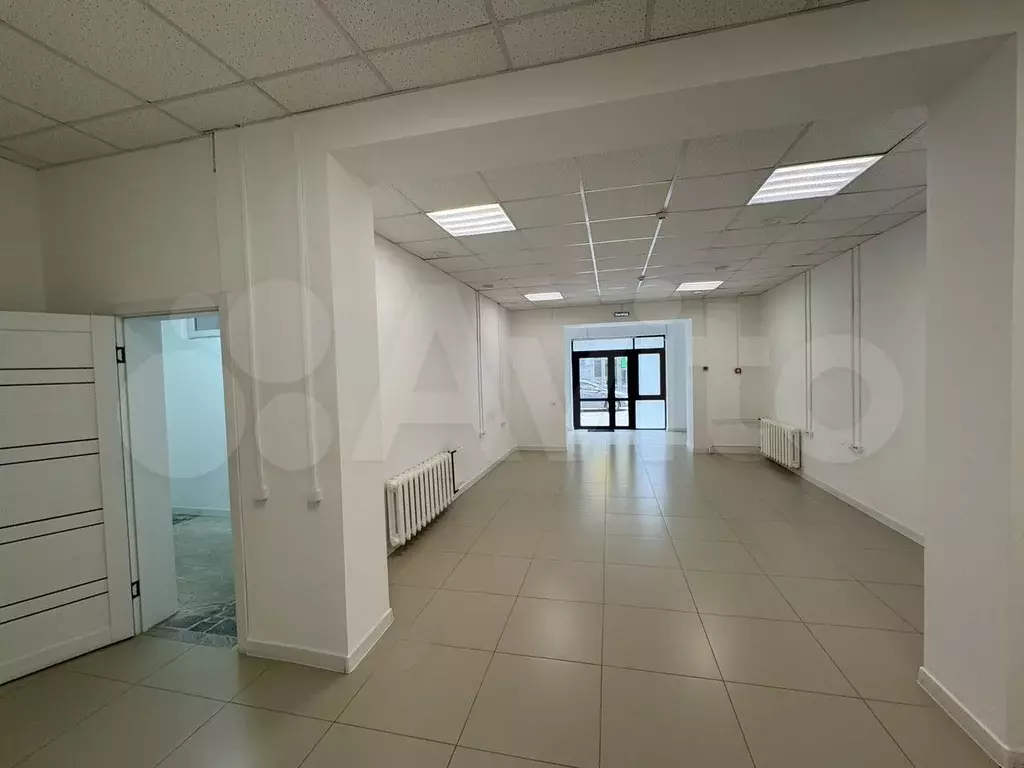 Торгово-офисное помещение пл. 80 кв.м - Фото 1