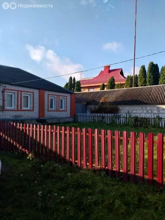 Дом в Старооскольский городской округ, село Бочаровка, улица Долгих, ... - Фото 1