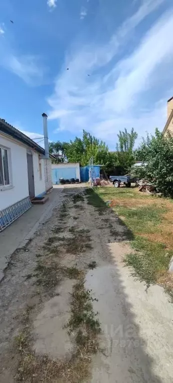 Дом в Калмыкия, Элиста ул. Имени Очирова Николая Митировича, 7 (37 м) - Фото 0