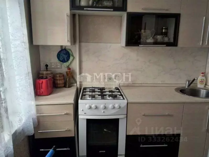 3-к кв. Москва ул. Лавочкина, 16К1 (49.0 м) - Фото 0