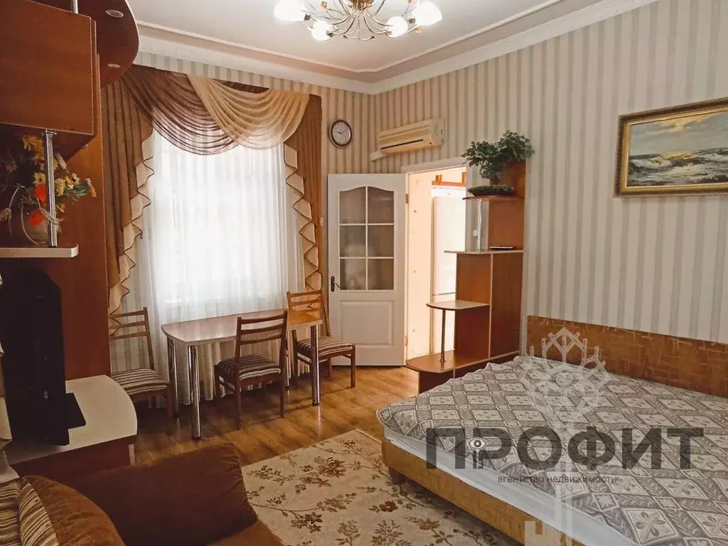 Дом в Крым, Алушта ул. Октябрьская, 7/5 (43 м) - Фото 1
