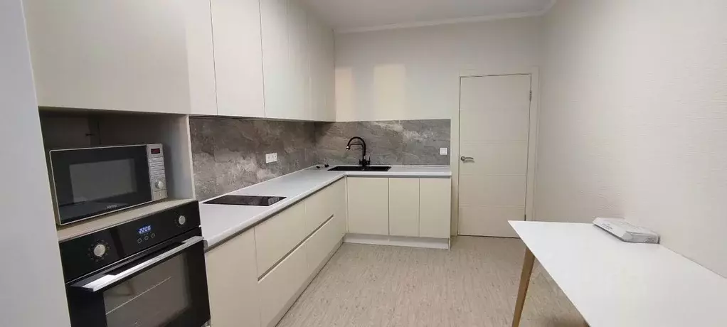 1-к кв. Тюменская область, Тюмень ул. 2-я Луговая, 22к1 (36.0 м) - Фото 1