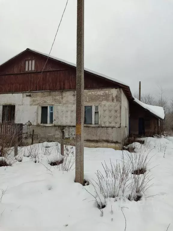 Дом в Калужская область, Дзержинский район, Барсуки с/пос, д. Барсуки ... - Фото 0