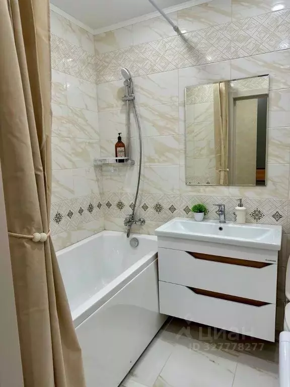 1-к кв. Татарстан, Казань Бухарская ул., 32к2 (36.0 м) - Фото 2