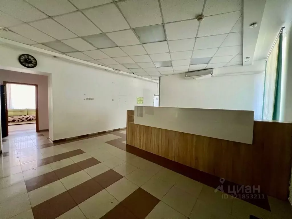 Помещение свободного назначения в Севастополь ул. Воронина, 10 (370 м) - Фото 0