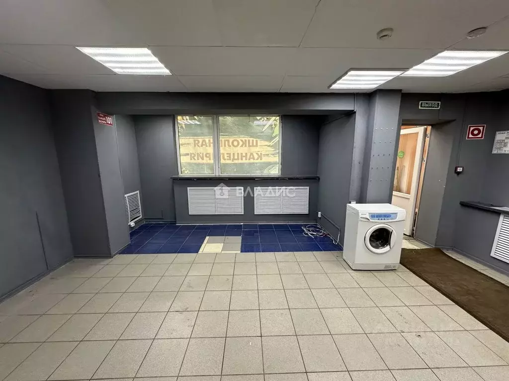 Помещение свободного назначения в Коми, Сыктывкар ул. Мира, 17 (37 м) - Фото 1