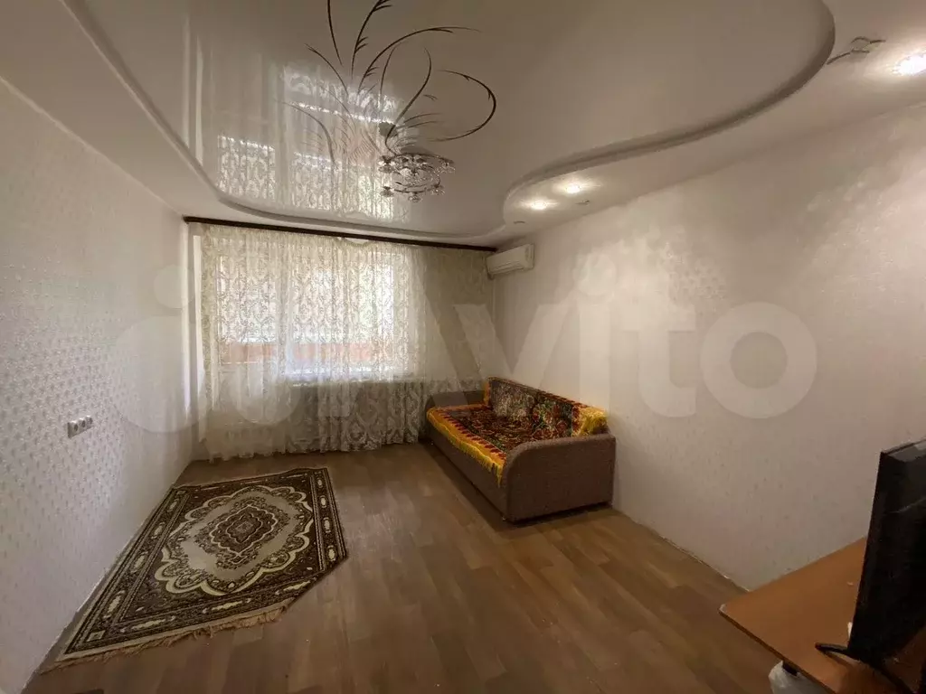 2-к. квартира, 56 м, 1/9 эт. - Фото 0