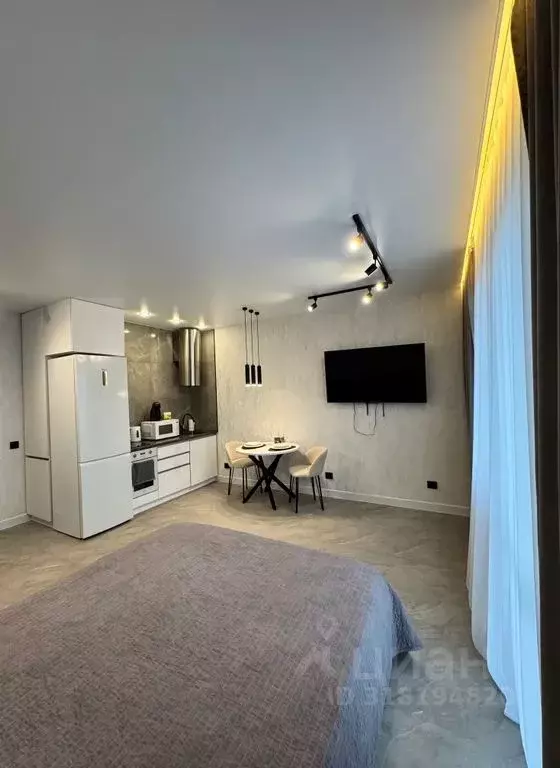 Студия Красноярский край, Красноярск ул. Петра Подзолкова, 26 (32.0 м) - Фото 1
