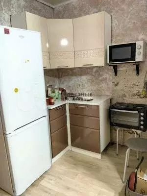 Комната 15,1 м в 3-к., 1/5 эт. - Фото 1