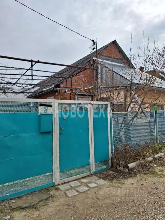 Дом в Краснодарский край, Тбилисская ст-ца пер. Горовой, 8 (84 м) - Фото 1