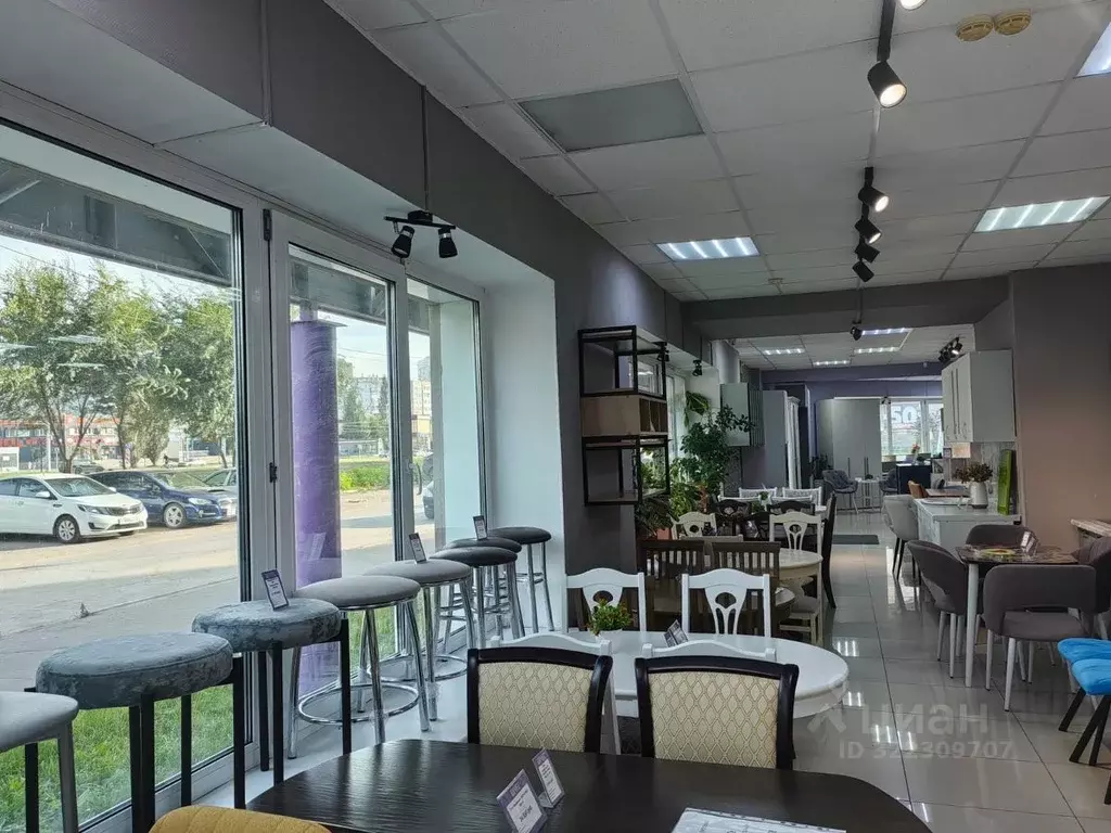 Помещение свободного назначения в Омская область, Омск бул. ... - Фото 2