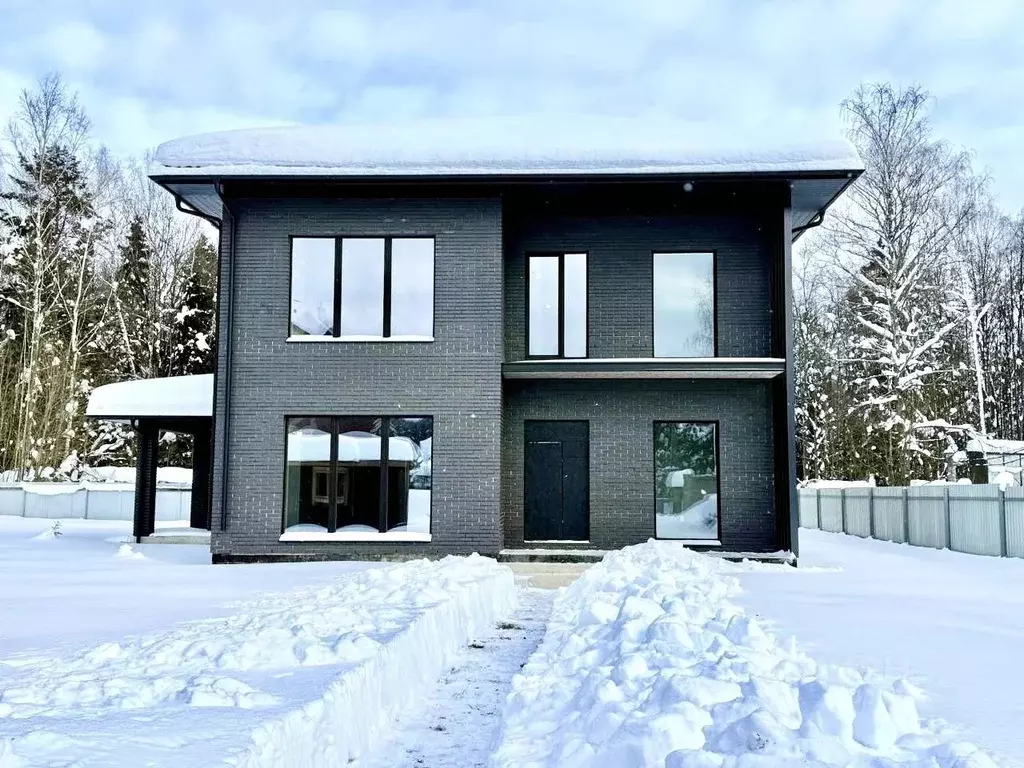 Дом в Калужская область, Жуковский муниципальный округ, Чубарово ... - Фото 1