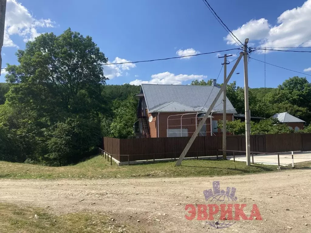 Дом в Краснодарский край, Абинское городское поселение, Шапсугская ... - Фото 1