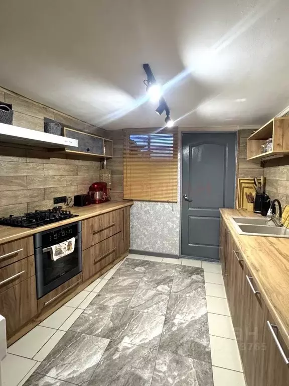 Дом в Ростовская область, пос. Зимовники ул. Скибы (87 м) - Фото 1