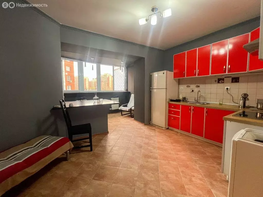 1-комнатная квартира: Оренбург, улица Автомобилистов, 2/1 (57.7 м) - Фото 1