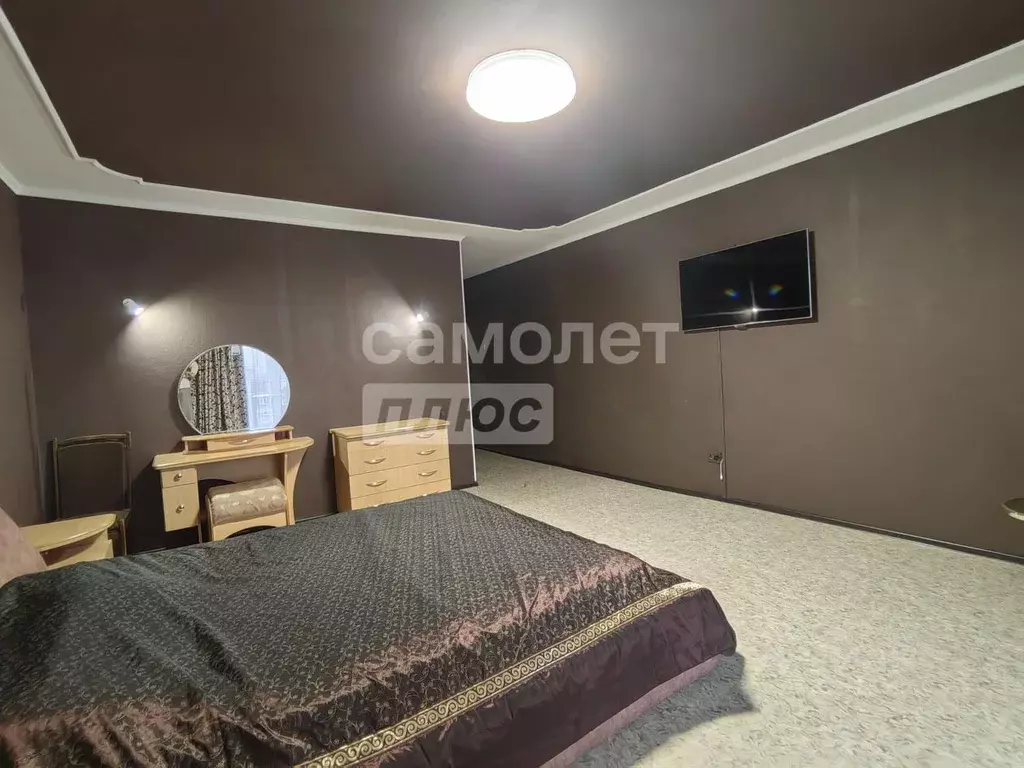 4-к кв. Омская область, Омск ул. Маршала Жукова, 105 (119.0 м) - Фото 2