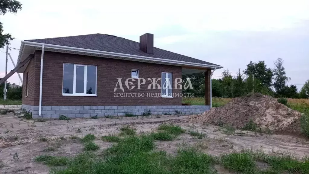 Дом в Белгородская область, Старооскольский городской округ, с. ... - Фото 0