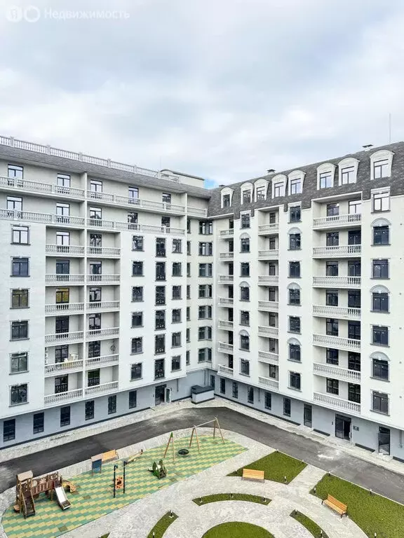 Квартира-студия: Нальчик, улица Биттирова, 123 (150 м) - Фото 1