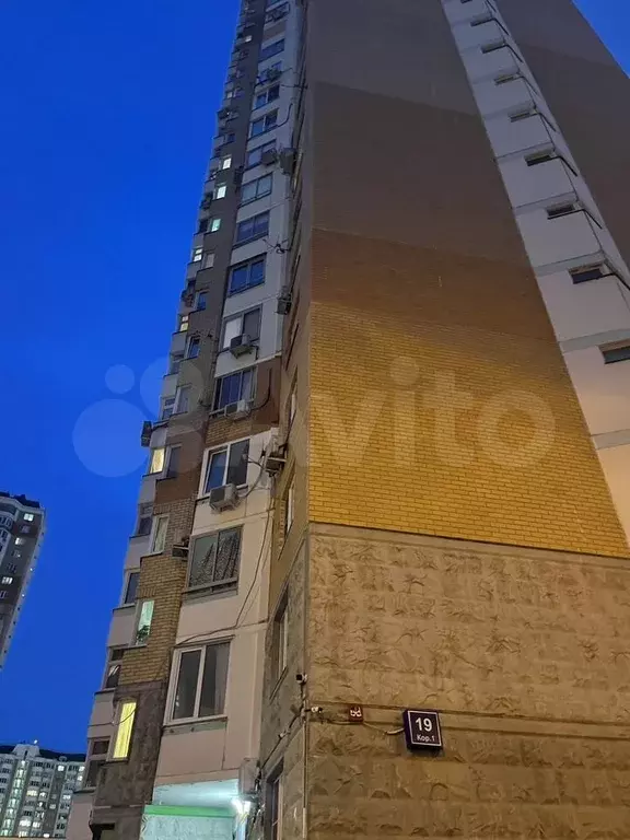 3-к. квартира, 91 м, 9/25 эт. - Фото 1