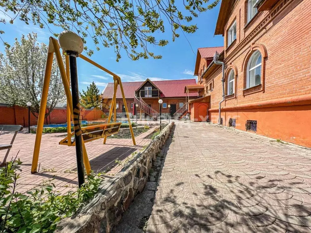 Дом в Новосибирская область, Обь ул. Дорожников, 23 (560 м) - Фото 1