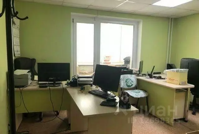 Офис в Челябинская область, Челябинск Омская ул., 12 (152 м) - Фото 1