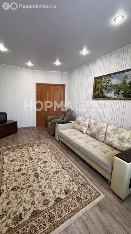 1-комнатная квартира: Октябрьский, Московский проспект, 10 (33.8 м) - Фото 2