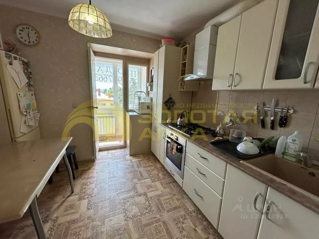 3-к кв. Краснодарский край, Крымск ул. Демьяна Бедного, 1 (62.1 м) - Фото 1