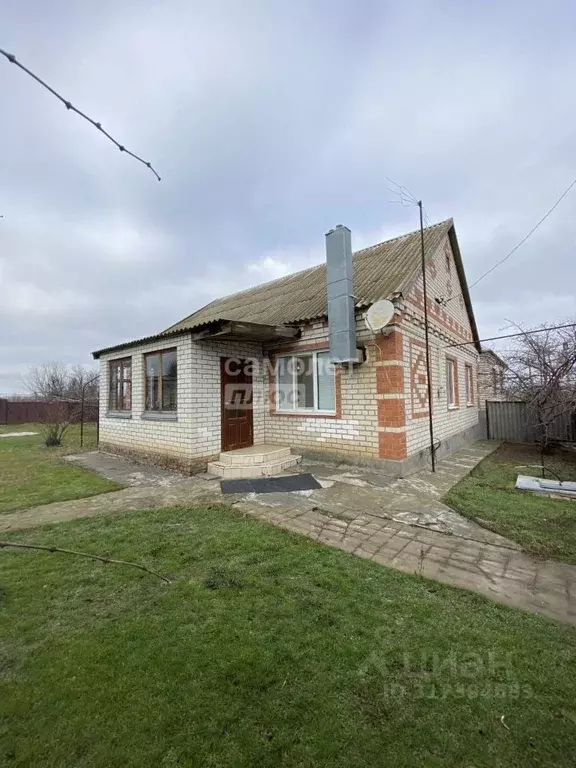 Дом в Калмыкия, Элиста проезд 27-й, 4 (100 м) - Фото 0