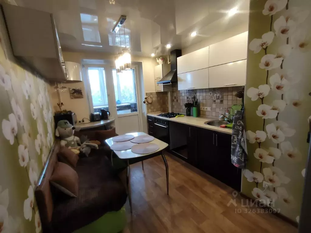 3-к кв. Московская область, Клин Клин-5 городок, ул. Центральная, 74с3 ... - Фото 1