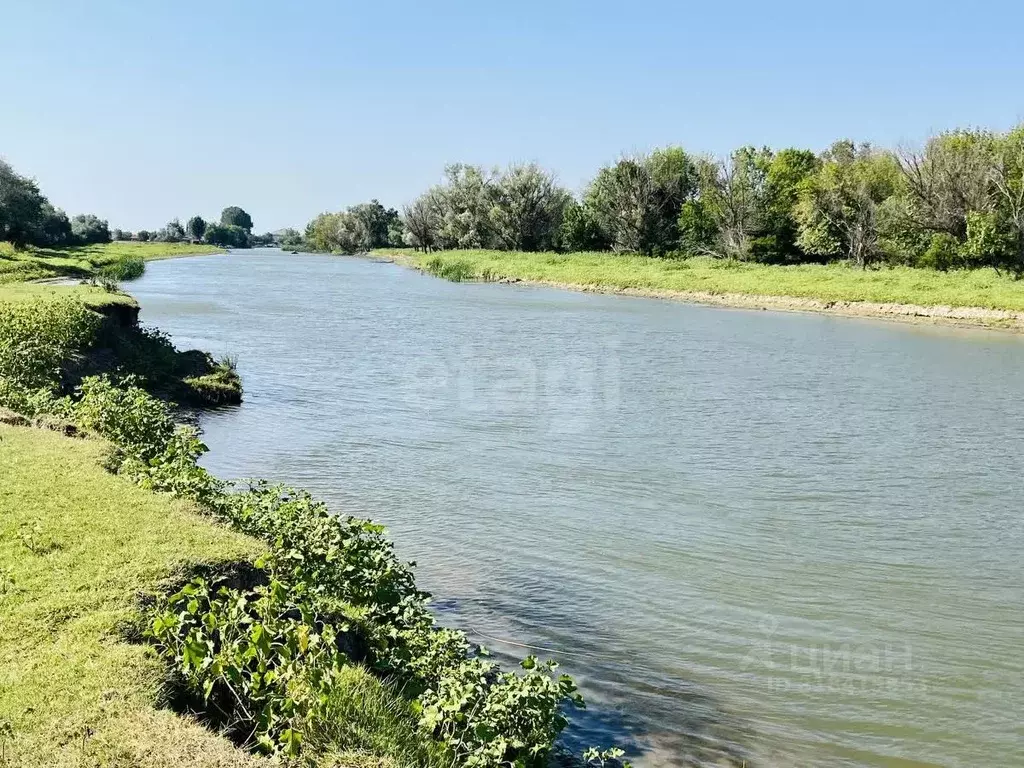 Участок в Астраханская область, Камызякский район, пос. Новинский  ... - Фото 2