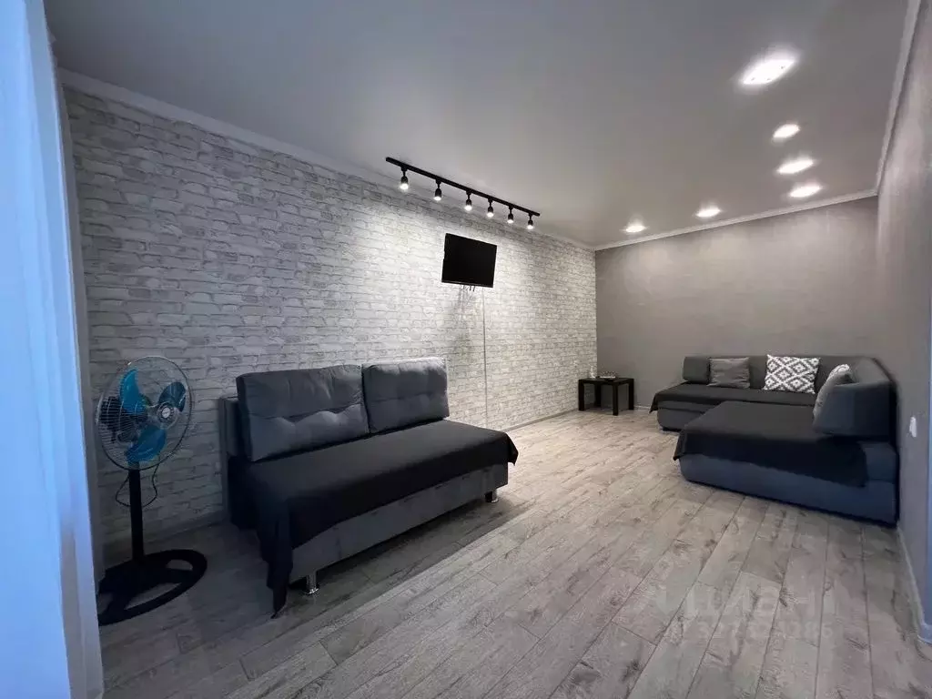 2-к кв. Башкортостан, Туймазы ул. Луначарского, 51 (50.0 м) - Фото 1