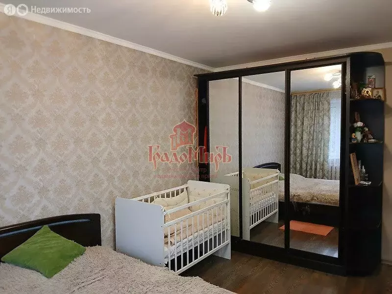 3-комнатная квартира: посёлок городского типа Некрасовский, улица ... - Фото 1
