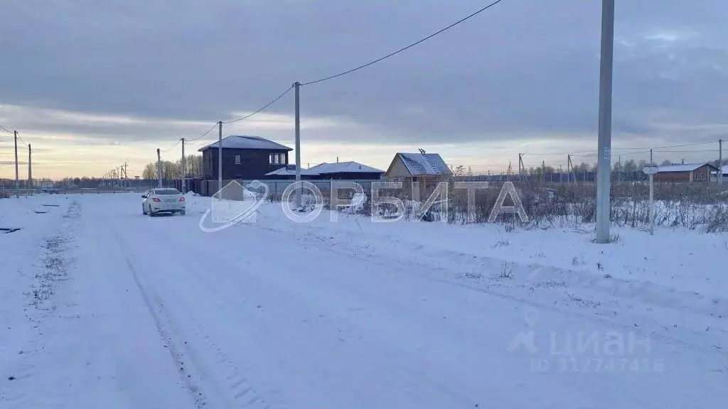 Участок в Тюменская область, Тюменский район, д. Малиновка ул. ... - Фото 1