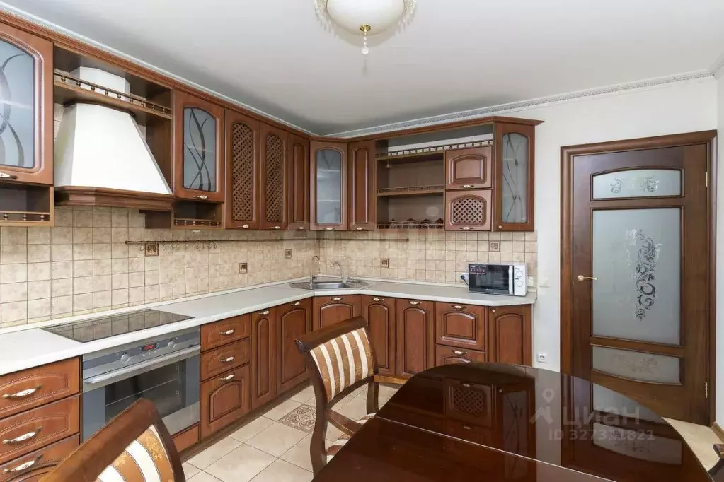 3-к кв. Тюменская область, Тюмень ул. Николая Семенова, 33 (90.2 м) - Фото 2